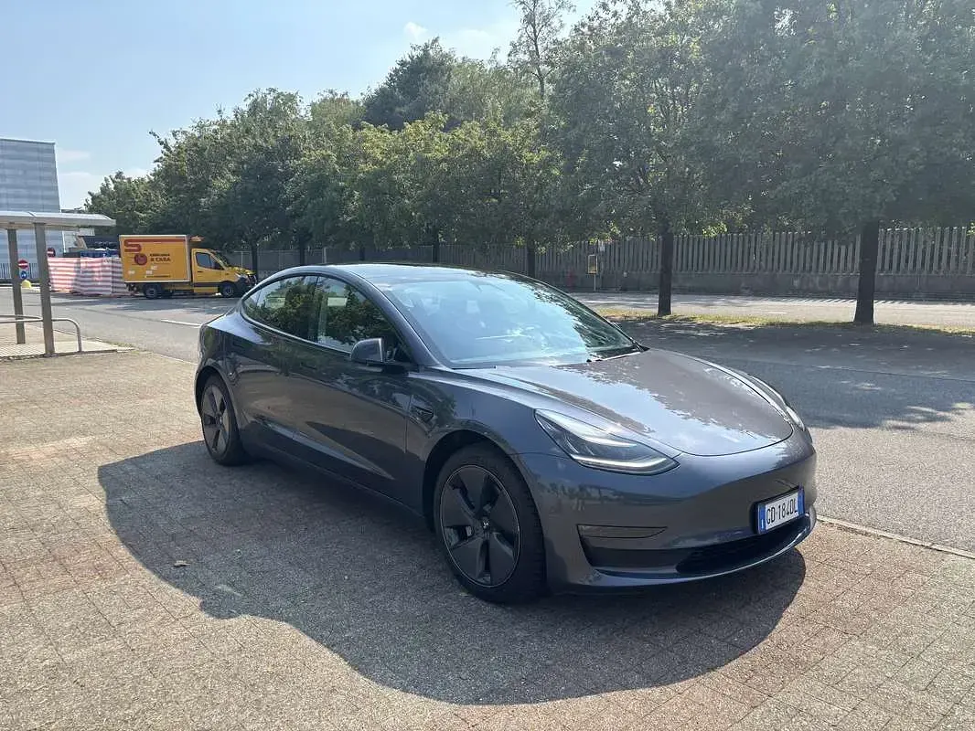 Usata Tesla Model 3 Long Range RWD 152 kW (208 CV) 2021 Berlina