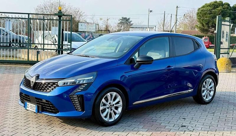 Usata Renault Clio V Evolution 91 CV (66 kW) 2024 Blu/azzurro Berlina