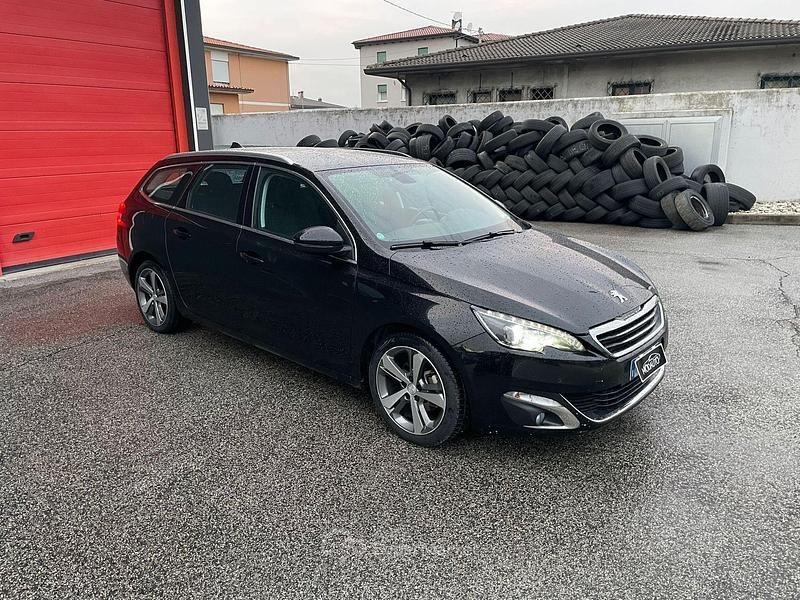 Nero Usata 2016 Peugeot 308 Allure Station wagon | 10.900 € (Molto cara) - Immagine 1/4