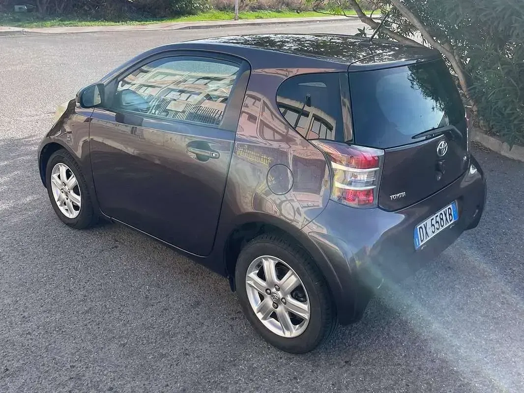 Usata Toyota iQ 68 CV (50 kW) 2009 Utilitaria