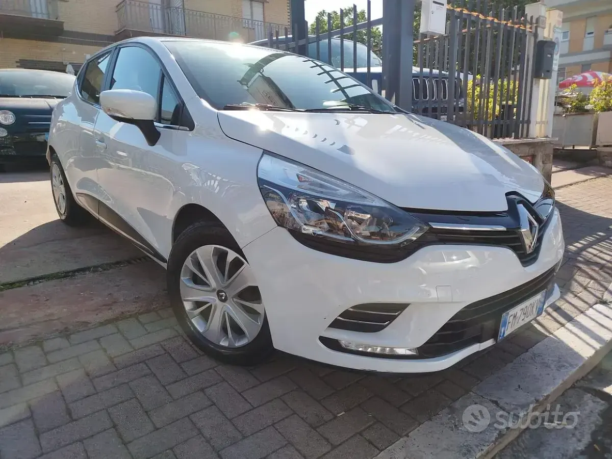 Usata Renault Clio IV 73 CV (53 kW) 2017 Bianco Berlina
