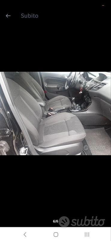 Usata Ford Fiesta Titanium 75 CV (55 kW) 2016 Nero Utilitaria
