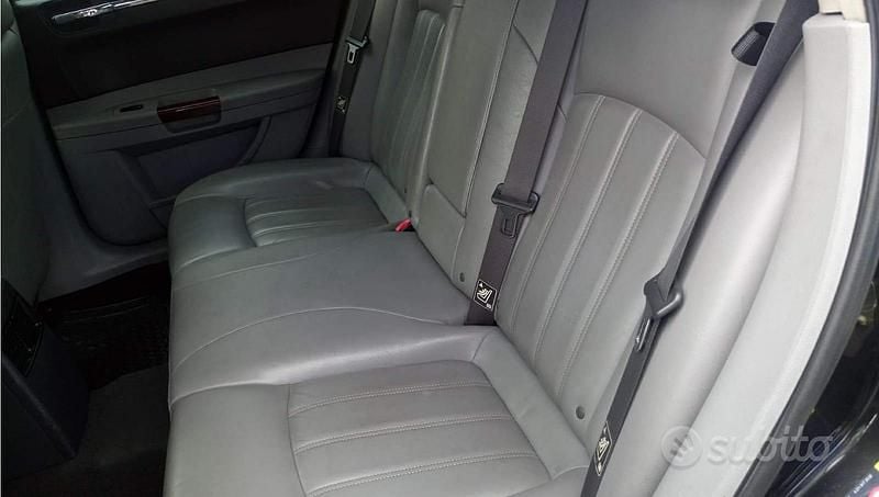 Usata Chrysler 300C 218 CV (160 kW) 2013 Nero Berlina