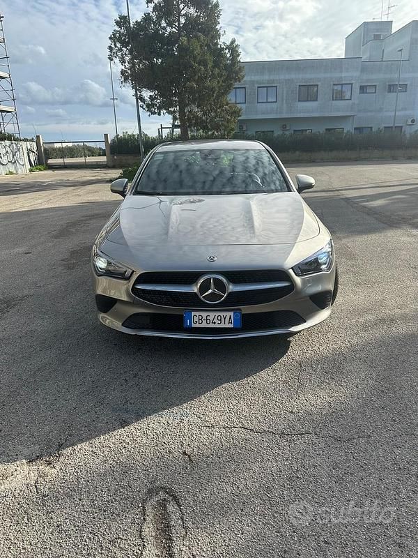 Usata Mercedes CLA200 Shooting Brake 150 CV (110 kW) 2020 Bianco Station wagon