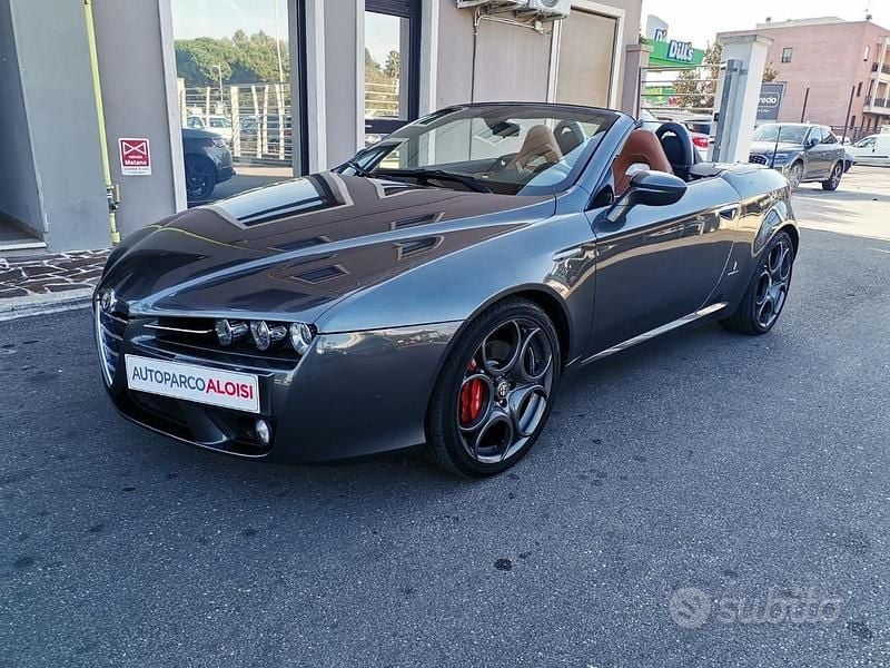 Käytetty Alfa Romeo Spider 200 HP (147 kW) 2012 Avoauto