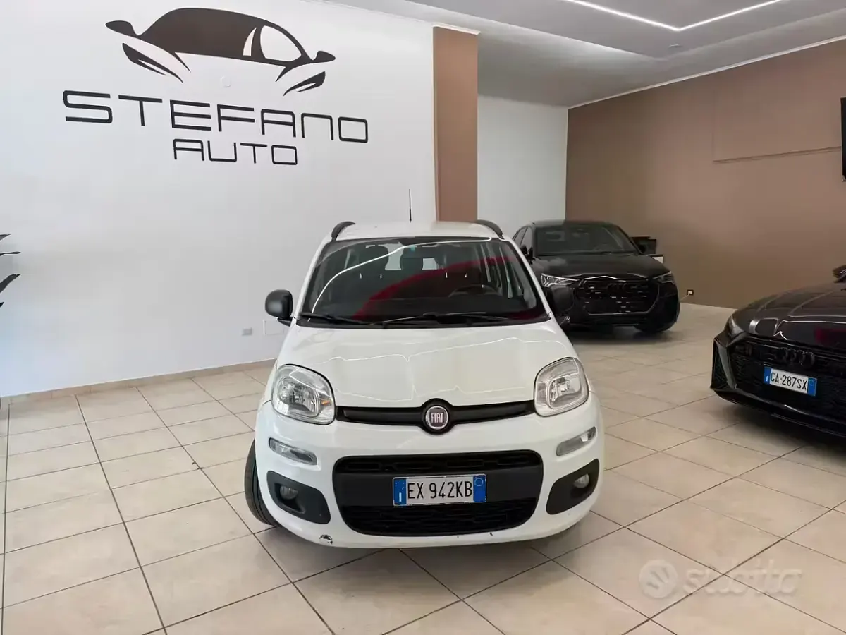 Usata Fiat Panda Easy 75 CV (55 kW) 2015 Bianco Utilitaria