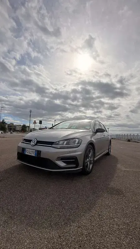 Usata VW Golf VII R-line 150 CV (110 kW) 2016 Berlina