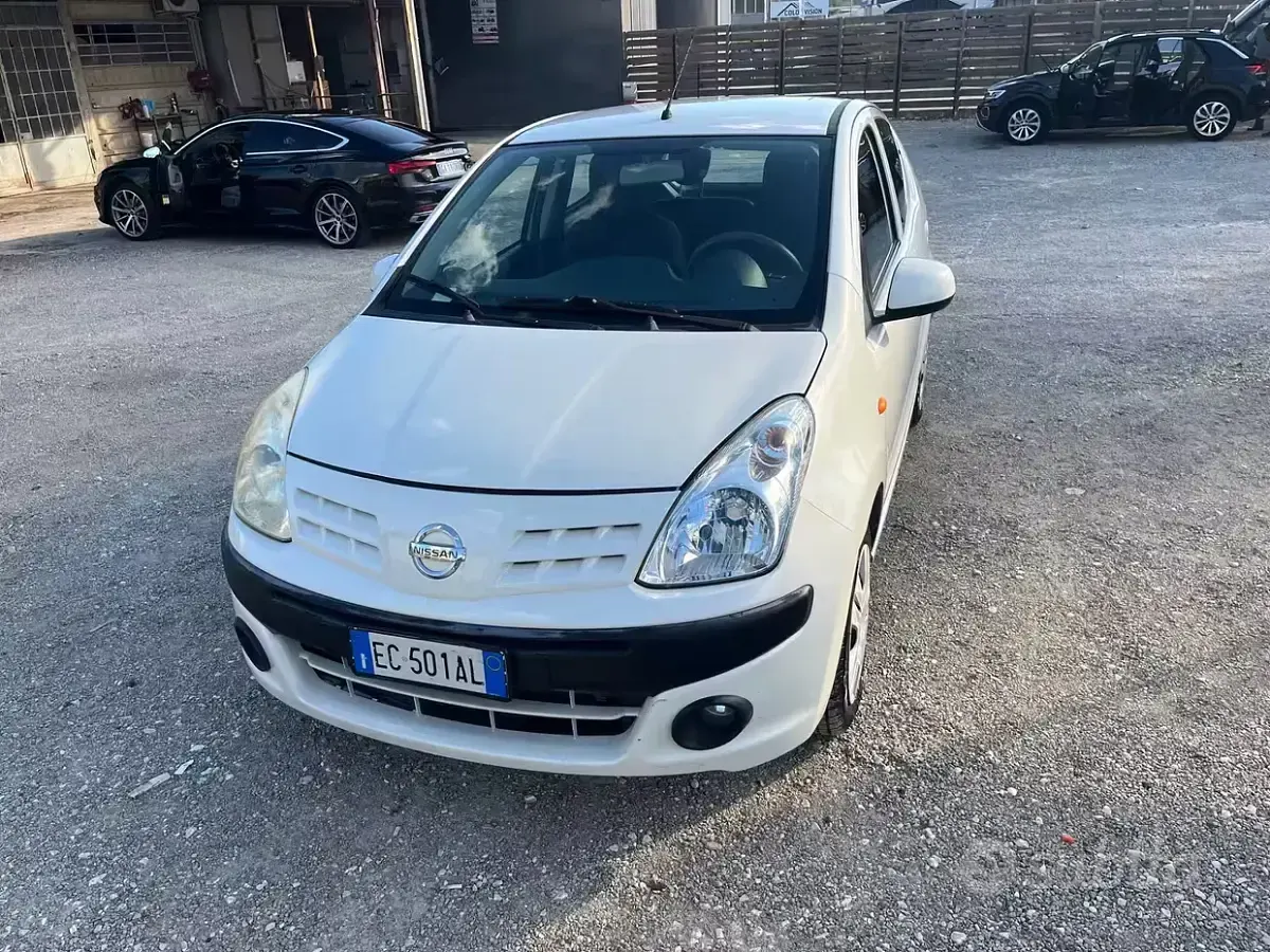 Usata Nissan Pixo 68 CV (50 kW) 2010 Bianco Utilitaria