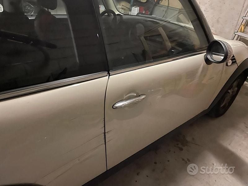 Usata Mini Cooper 97 CV (71 kW) 2012 Beige Utilitaria