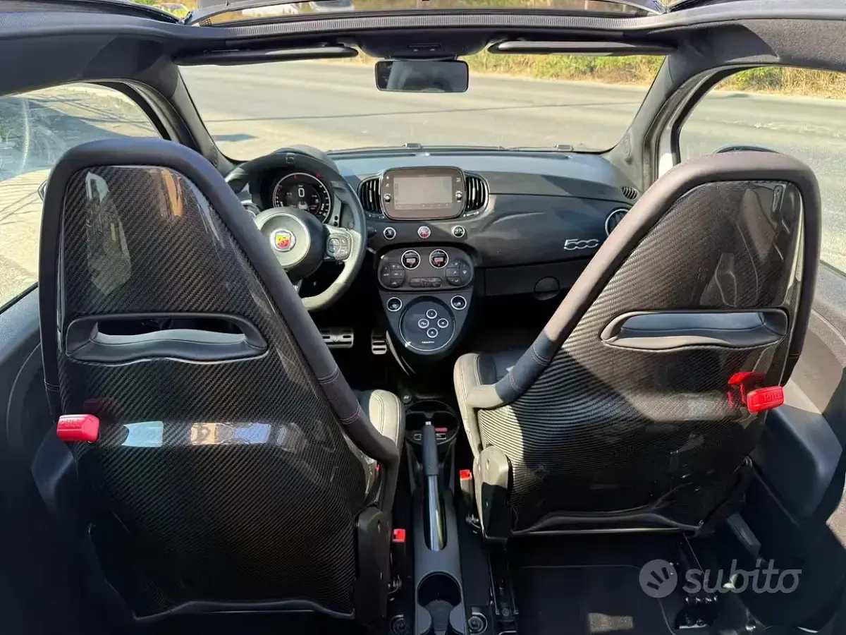 Usata Abarth 695C Competizione 180 CV (132 kW) 2025 Bianco Cabrio