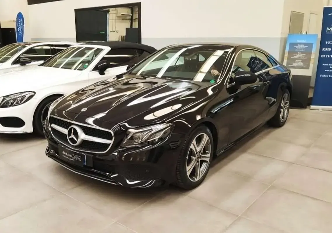 Usata Mercedes E220 Business 194 CV (142 kW) 2019 Coupé