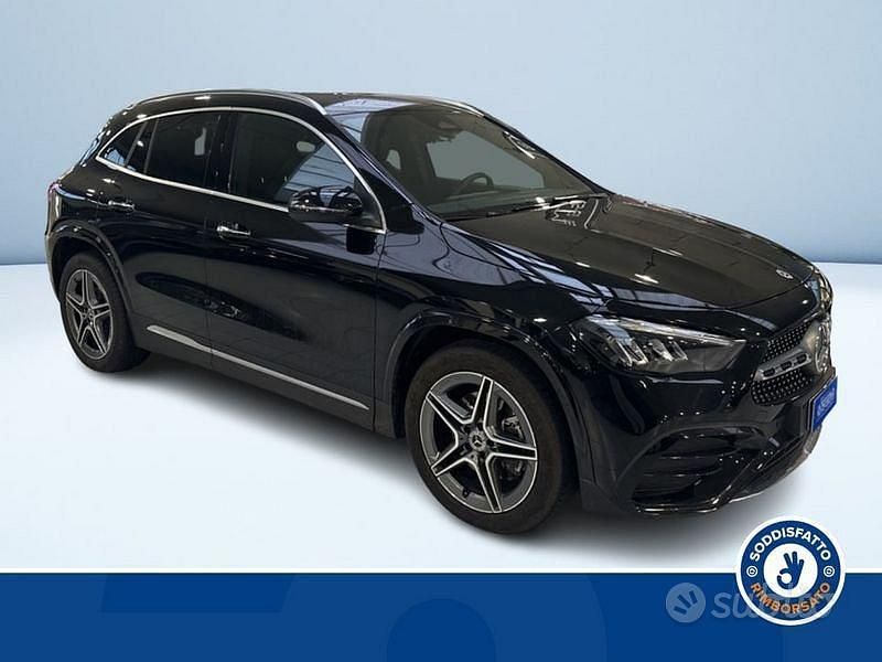 Usata Mercedes GLA180 AMG line 115 CV (84 kW) 2025 Nero SUV