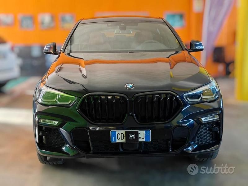 Usado BMW X6 M Sport 286 HP (210 kW) 2021 Preto SUV