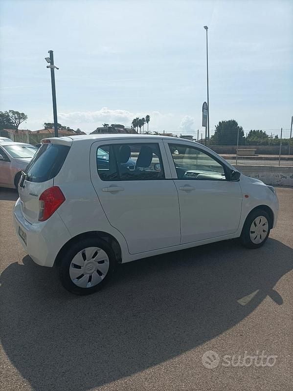 Usata Suzuki Celerio Style 68 CV (50 kW) 2018 Bianco Utilitaria