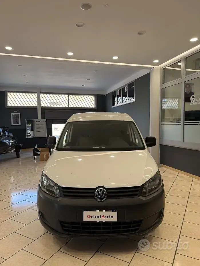 Usata VW Caddy Trendline 75 CV (55 kW) 2012 Bianco Monovolume