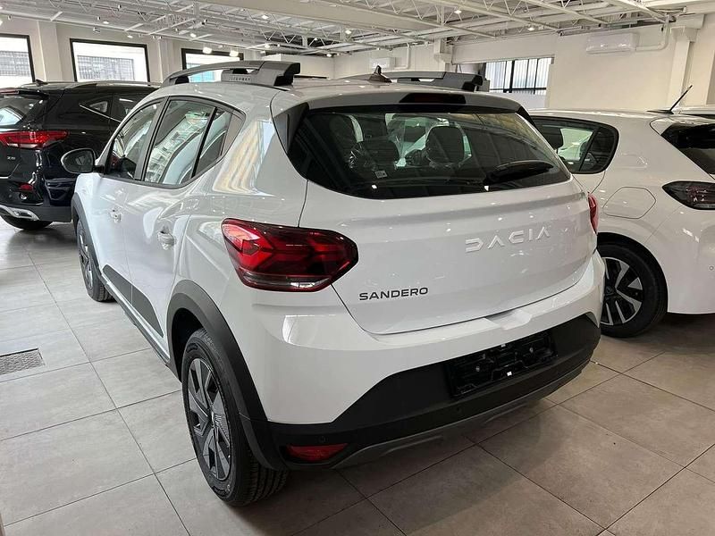Nuova Dacia Sandero Expression 120 CV (88 kW) 2025 Bianco ghiaccio Utilitaria
