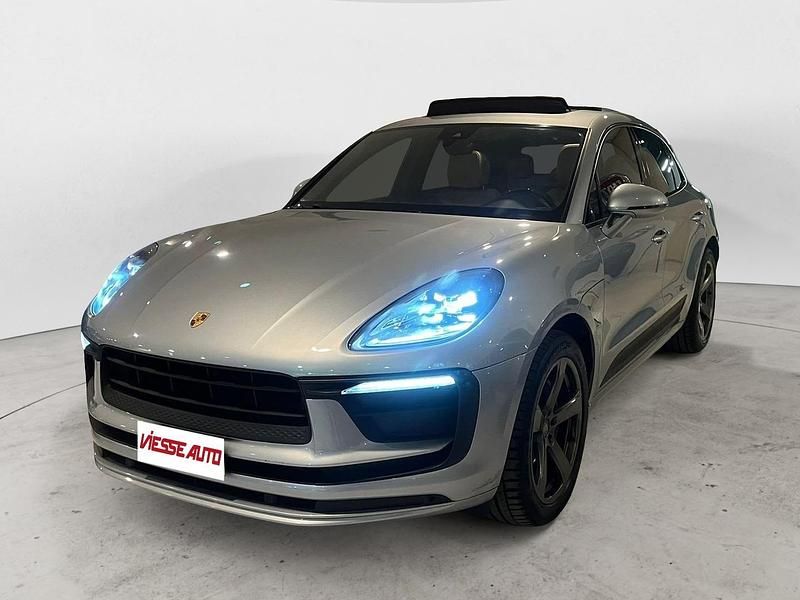 Usata Porsche Macan 195 CV (143 kW) 2018 Nero metallizzato SUV