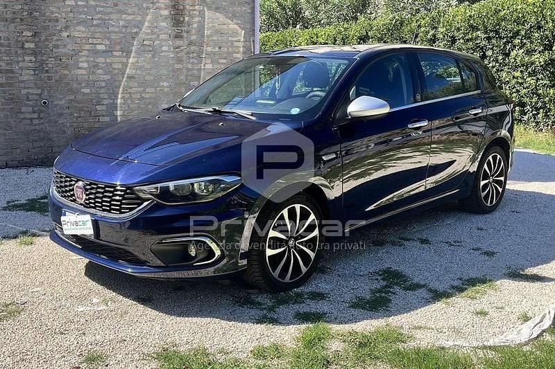 Blu Usata 2018 Fiat Tipo Lounge Due volumi | 8999 € (Super prezzo) - Immagine 1/4