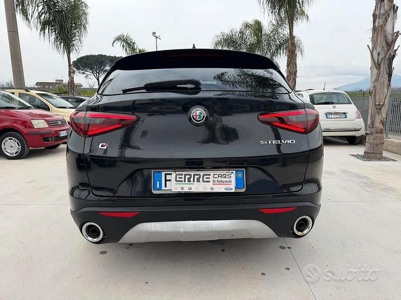 Usata Alfa Romeo Stelvio 210 CV (154 kW) 2018 Nero SUV