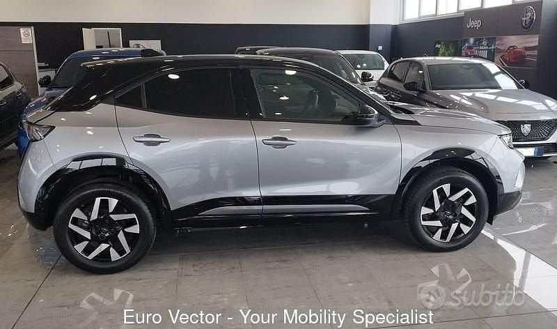 Usata Opel Mokka 131 CV (96 kW) 2025 Grigio SUV
