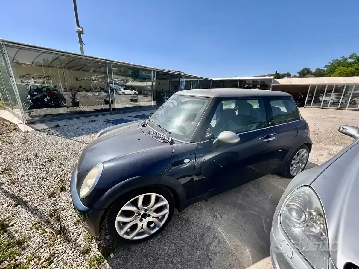 Usata Mini Cooper 116 CV (85 kW) 2006 Bluazzurro Utilitaria