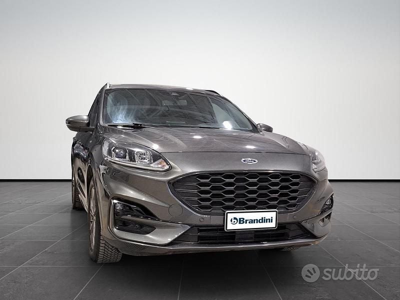 Usata Ford Kuga ST-Line 120 CV (88 kW) 2022 Nero SUV