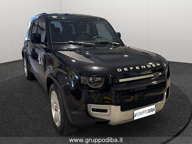 Usata Land Rover Defender SE 200 CV (147 kW) 2024 Nero SUV