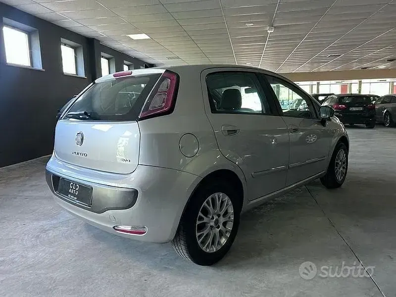 Usata Fiat Punto Evo Dynamic 65 CV (47 kW) 2009 Grigio Utilitaria