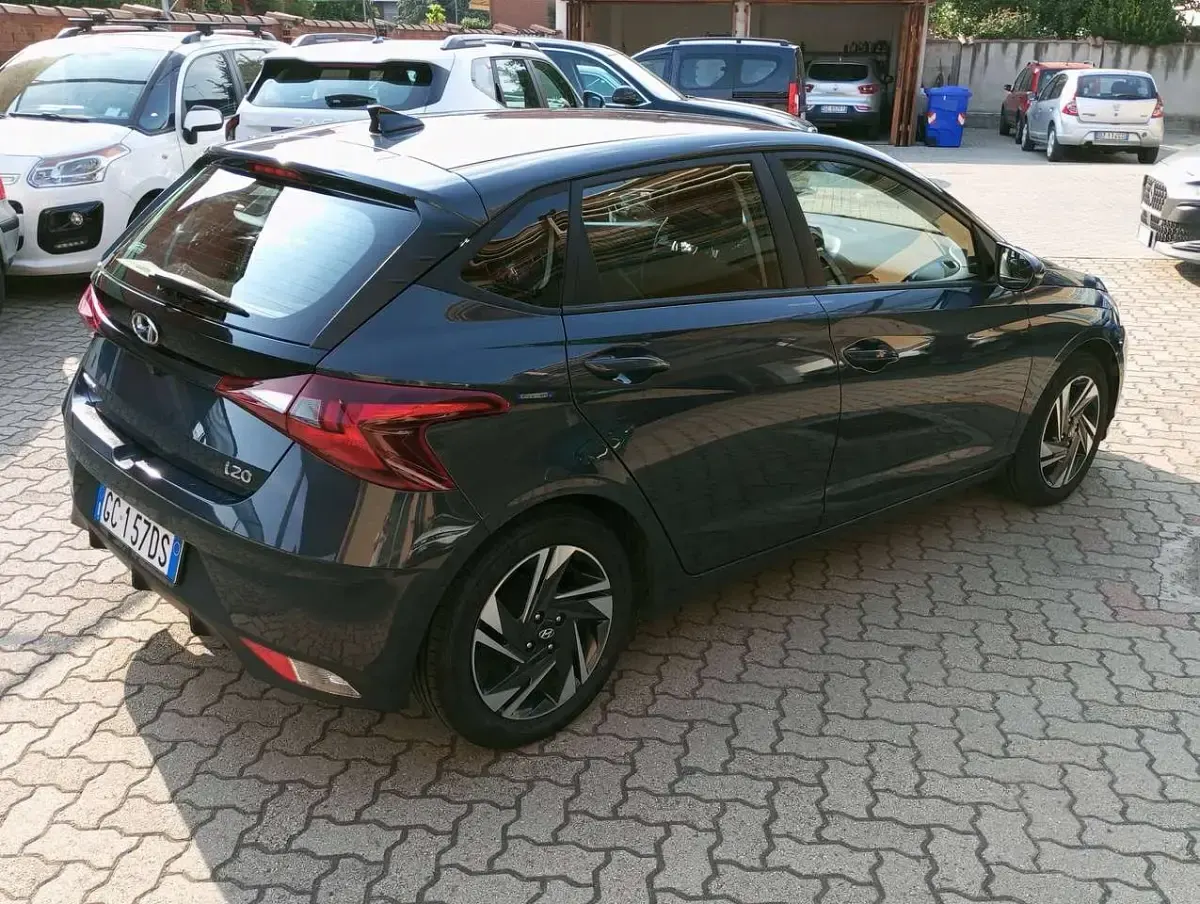 Usata Hyundai i20 83 CV (61 kW) 2021 Blu/azzurro Utilitaria
