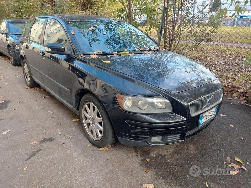 Usata 2006 Volvo V50 Station wagon | 300 € (Ottimo prezzo) - Immagine 1/4