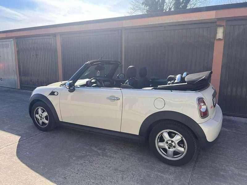 Usata Mini One Cabriolet 98 CV (72 kW) 2012 Cabrio