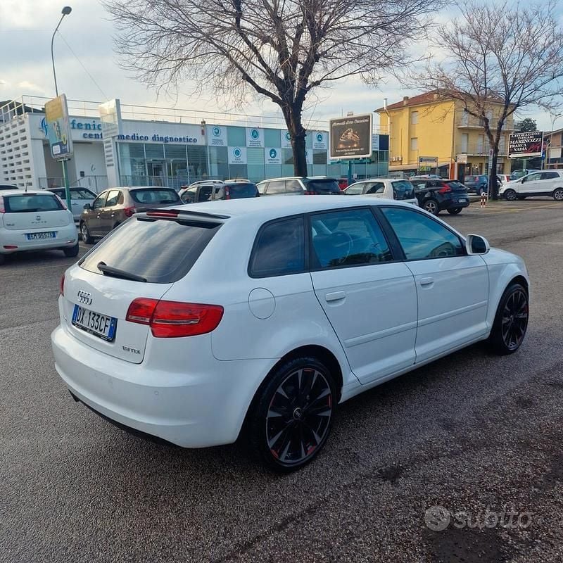 Usata Audi A3 105 CV (77 kW) 2010 Utilitaria