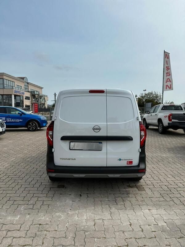 Usata Nissan Townstar 89 kW (122 CV) 2023 Bianco Furgone