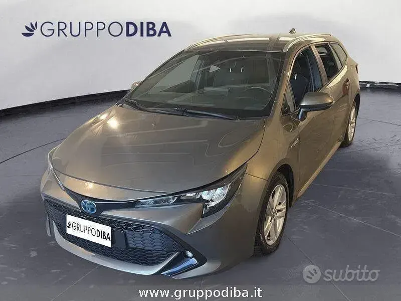 Usata Toyota Corolla Active 122 CV (89 kW) 2021 Bronzo Station wagon