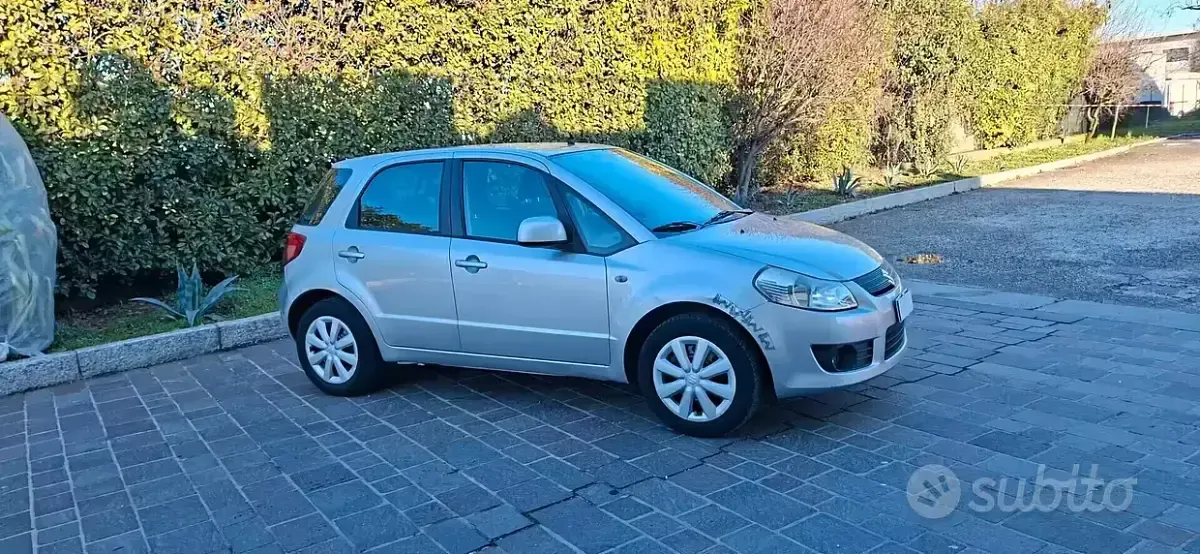 Usata Suzuki SX4 107 CV (78 kW) 2007 Grigio Berlina