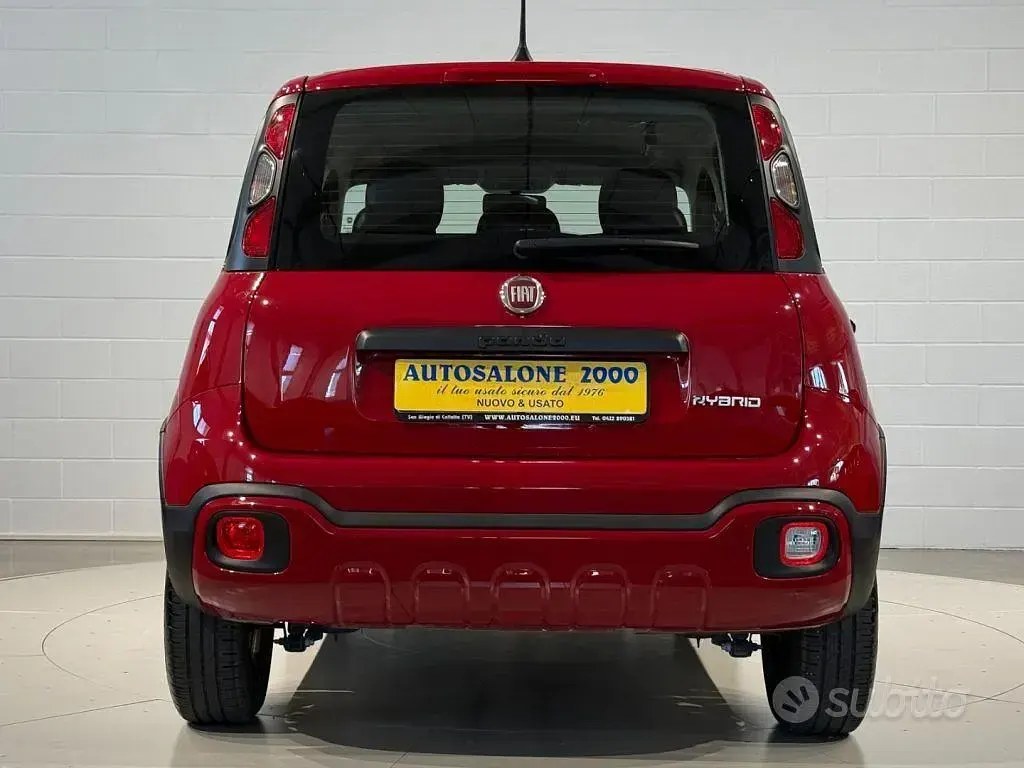 Usata Fiat Panda Cross Cross 69 CV (50 kW) 2022 Rosso Utilitaria