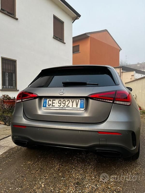 Usata Mercedes A180 2021 Grigio Berlina