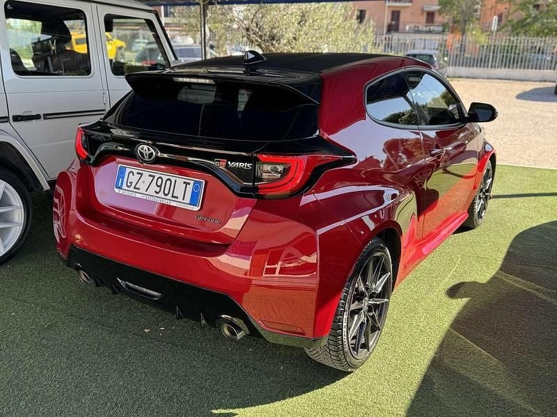 Usata Toyota Yaris 261 CV (191 kW) 2022 Rosso Berlina