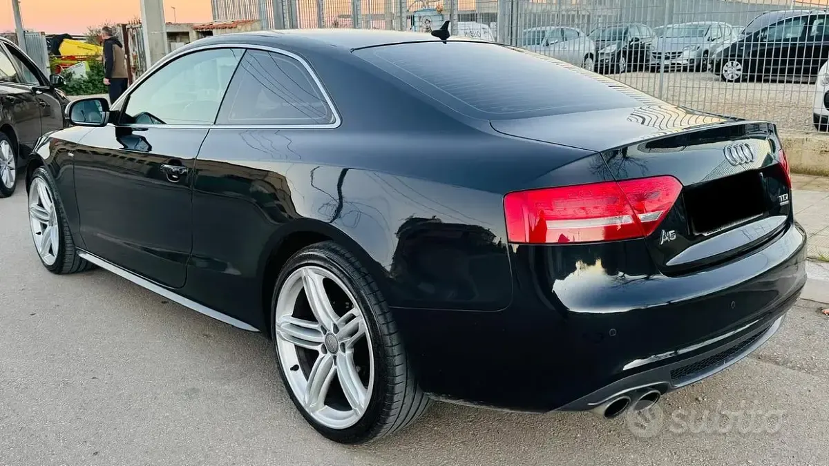 Usata Audi A5 S-Line 170 CV (125 kW) 2011 Nero Coupé