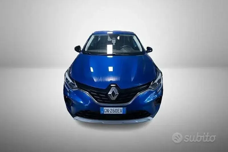 Usata Renault Captur Equilibre 101 CV (74 kW) 2023 Blu/azzurro SUV