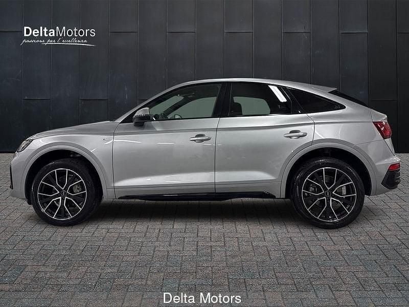 Usata Audi Q5 Sportback Ambiente 204 CV (150 kW) 2022 Argento (metallizzato) SUV