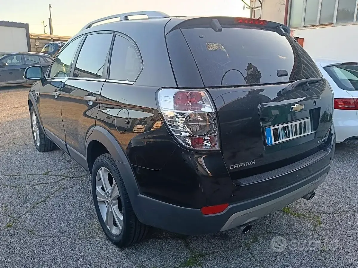 Usata Chevrolet Captiva LTZ 184 CV (135 kW) 2011 Nero SUV