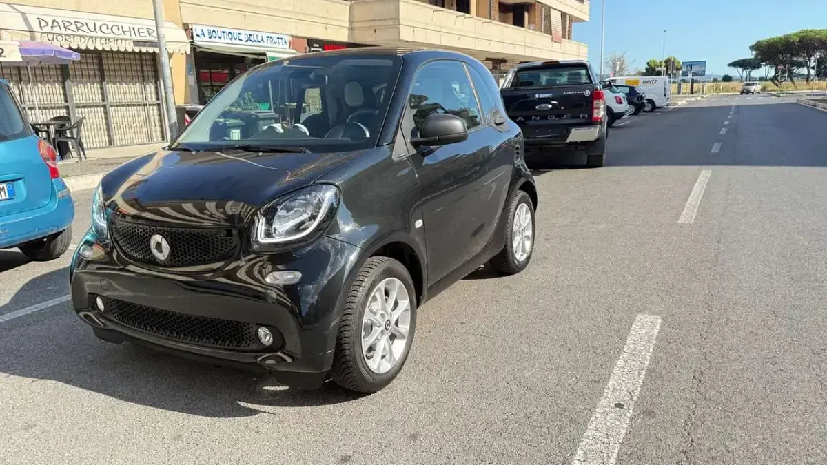 Usata Smart ForTwo Coupé 90 CV (66 kW) 2019 Nero Coupé