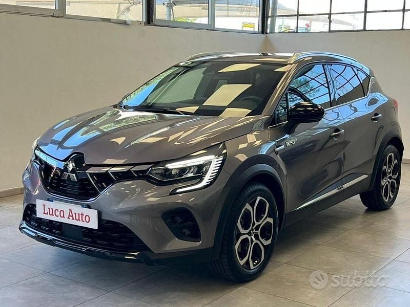 Usata Mitsubishi ASX 159 CV (116 kW) 2024 Grigio SUV