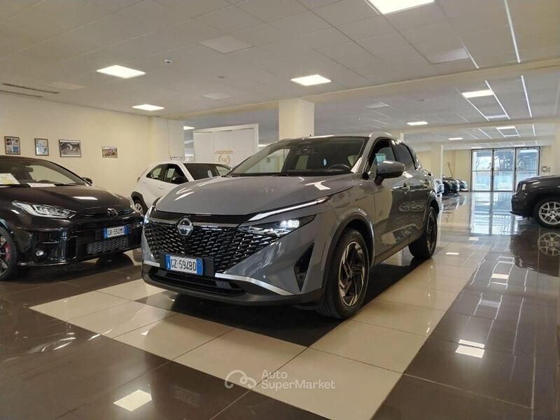 Usata Nissan Qashqai N-Connecta 158 CV (116 kW) 2025 Gray SUV
