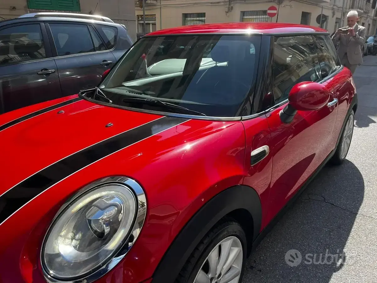 Usata Mini Cooper 95 CV (69 kW) 2017 Rosso Utilitaria