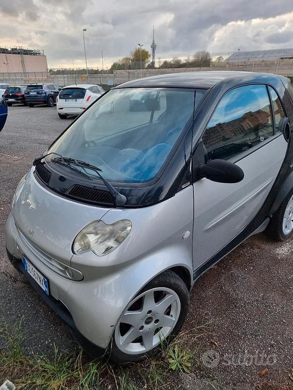Usata 2005 Smart ForTwo Coupé Coupé | 2000 € - Immagine 1/4