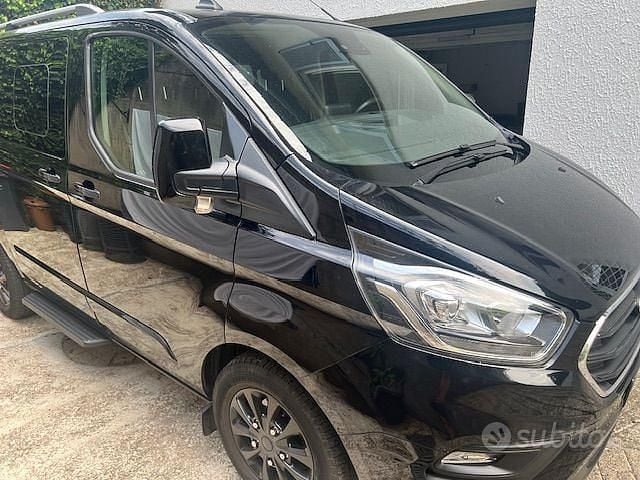 Usata Ford Transit Custom 2021 Nero Berlina