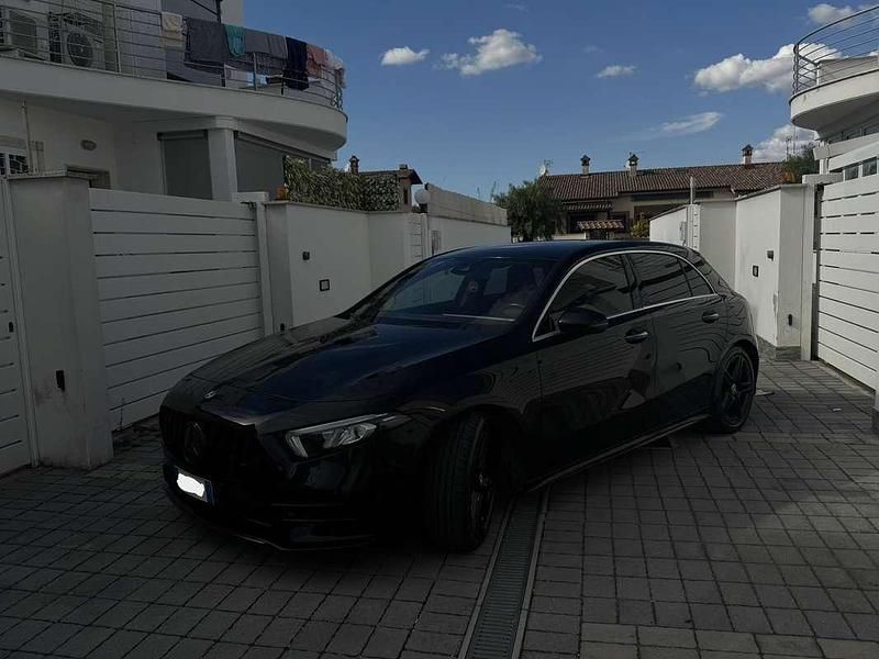 Usata Mercedes A180 AMG 116 CV (85 kW) 2020 Nero Berlina