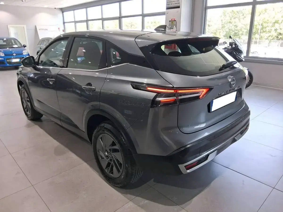 Usata Nissan Qashqai Acenta 140 CV (102 kW) 2025 Dark metal grey SUV